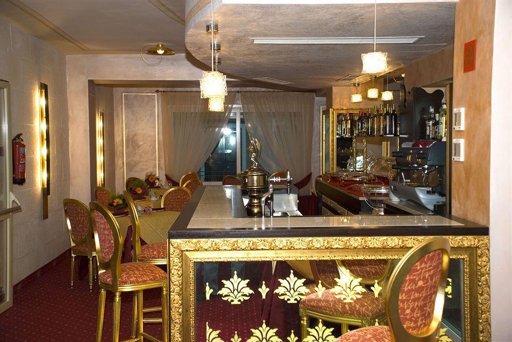 Hotel San Miguel Маон Экстерьер фото
