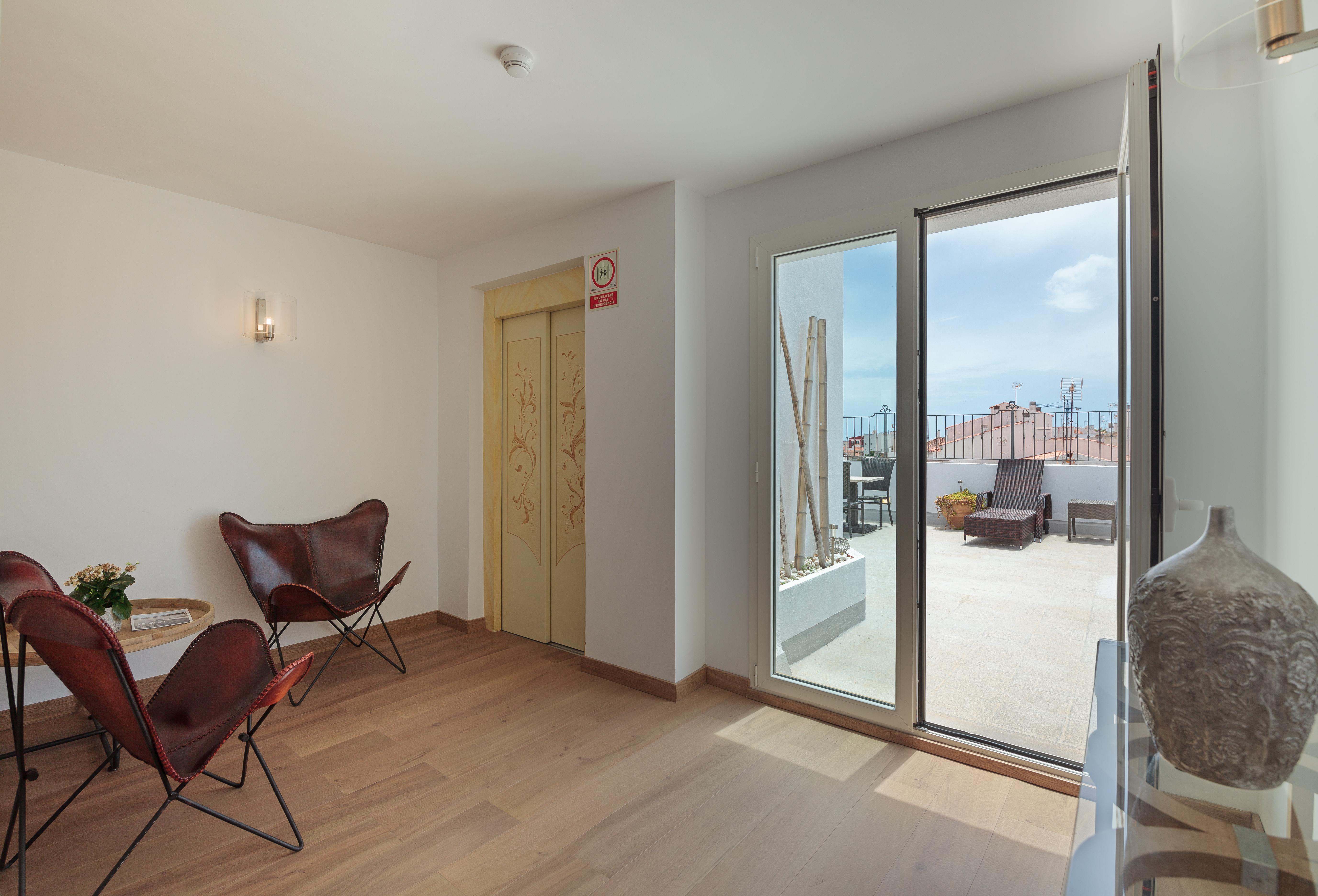 Hotel San Miguel Маон Экстерьер фото