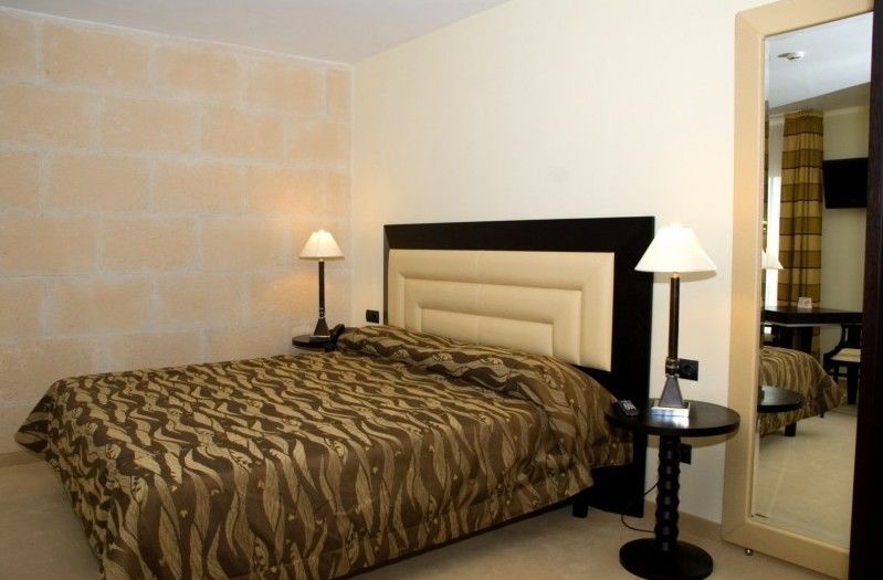 Hotel San Miguel Маон Экстерьер фото